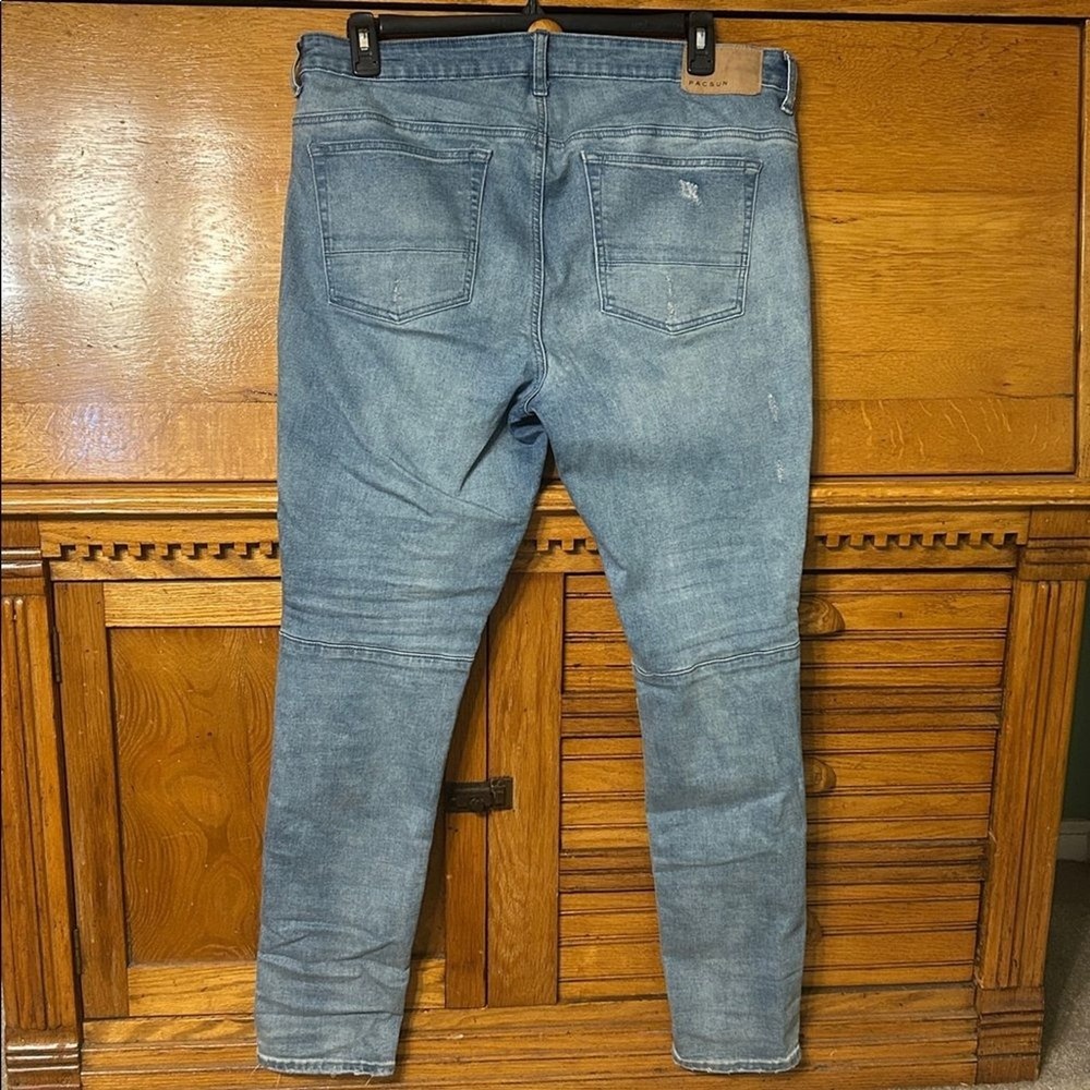 PacSun Stacked Skinny Moto Jeans Mens 36x32 Light Wash Blue Ribbed Biker Denim - Picture 2 of 10